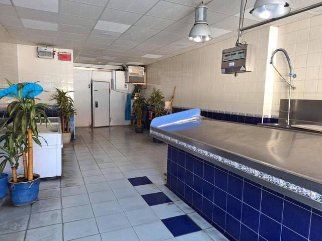 Local comercial en Alquiler en Calle Eladio Bustamante en Valle de Mena