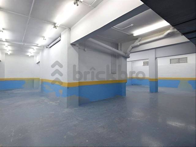 Local comercial en Venta en Carrer d'Eivissa en Llefià