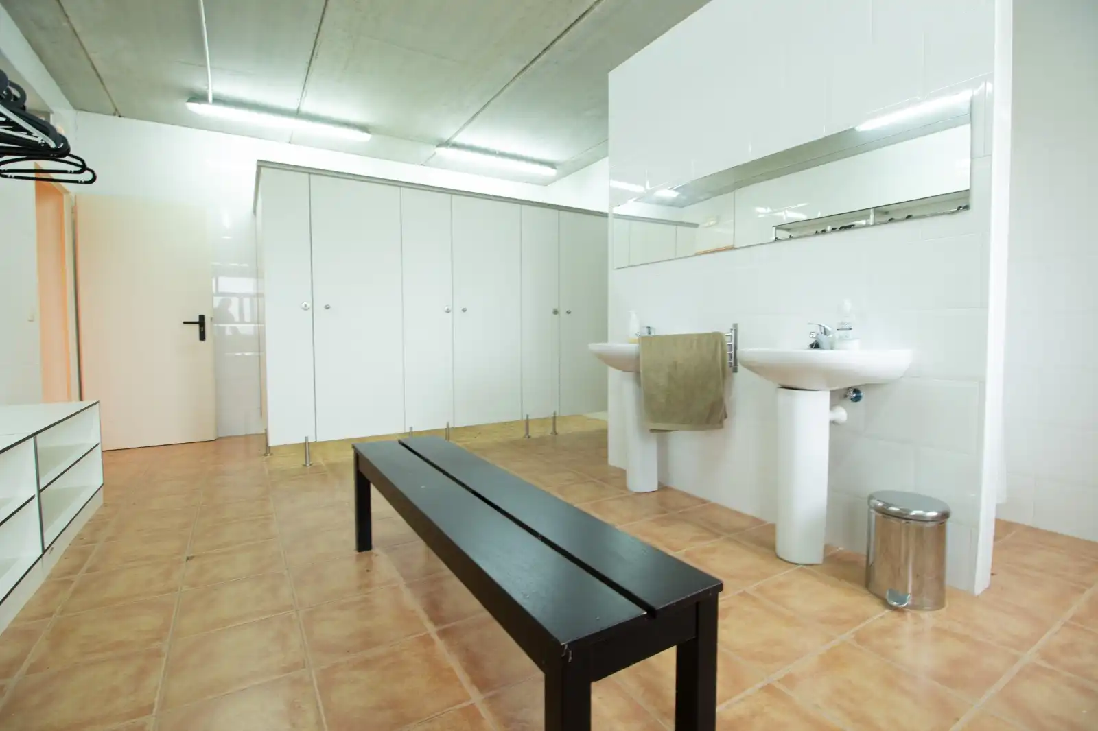 Bany de Finca rústica en venda en Mieres (Girona) amb Jardí privat, Terrassa i Traster