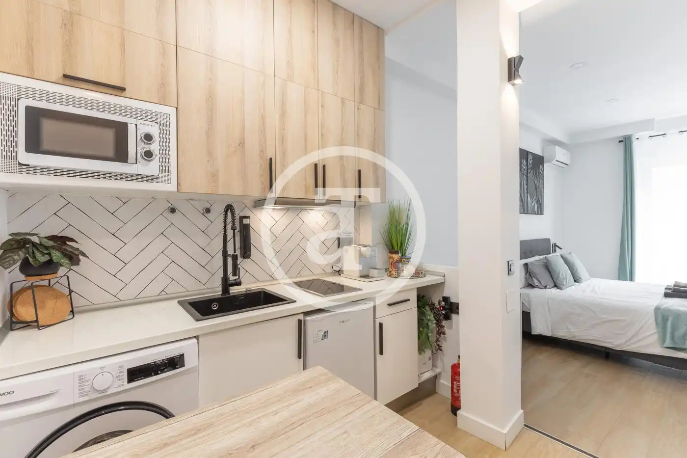 Study for rent in Calle de Barbieri, Justicia - Chueca