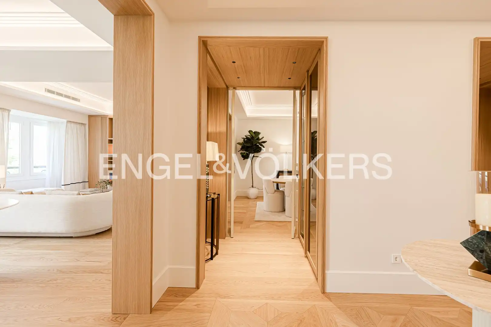 Wohnung zum Verkauf in Madrid mit Klimaanlage, Heizung und Terrasse