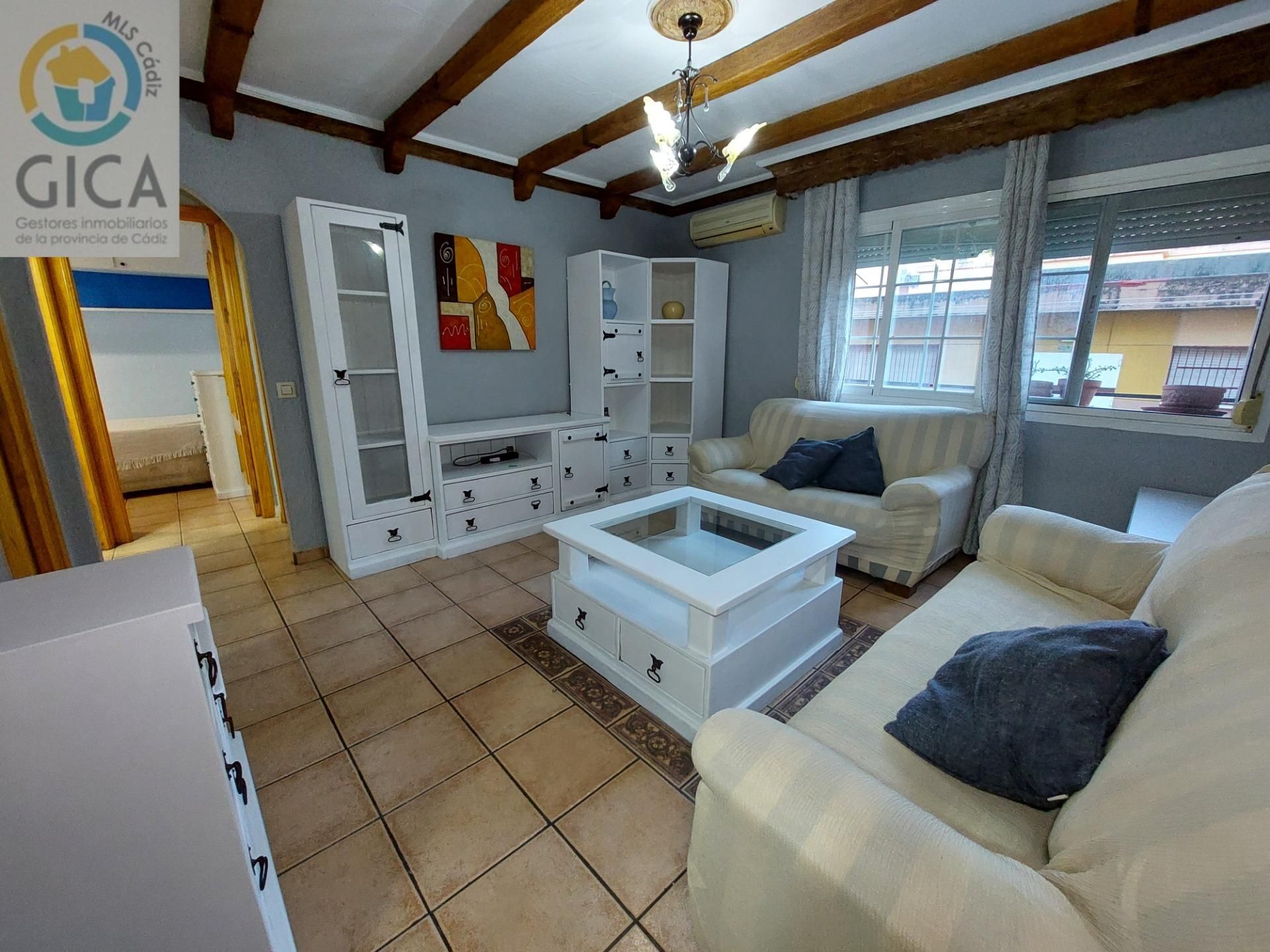 Living room of Flat for sale in Algeciras  with Air Conditioner and Storage room