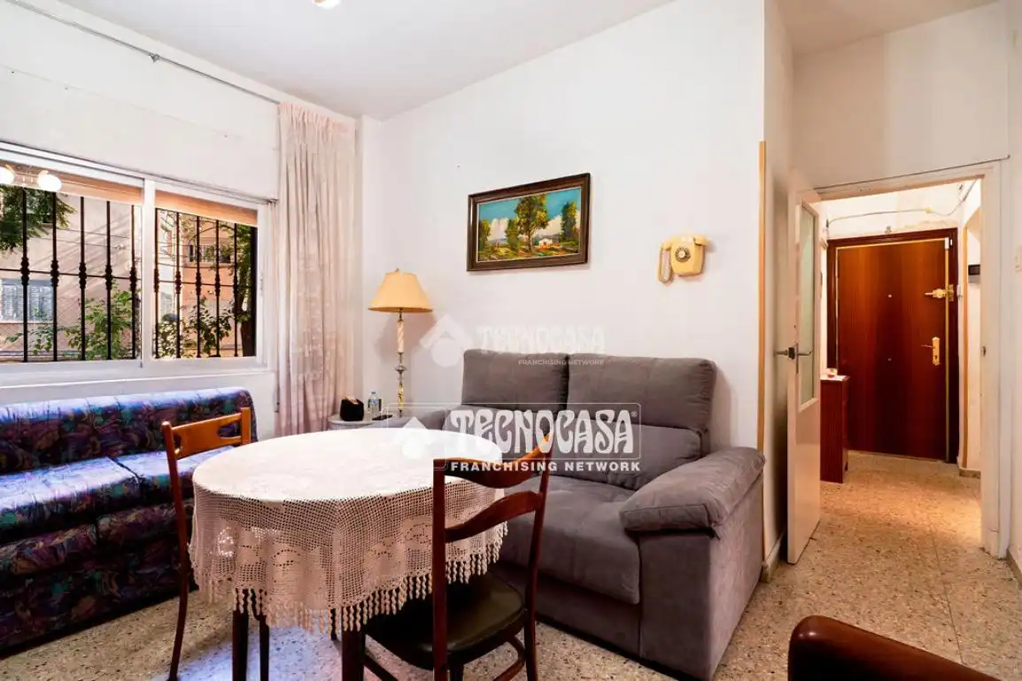Sala de estar de Piso en venta en Madrid con Calefacción y Amueblado