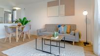 Sala d'estar de Pis de lloguer en Badalona amb Aire condicionat, Calefacció i Jardí privat