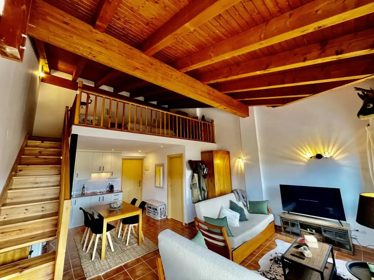 Sala de estar de Apartamento de alquiler en Alp con Calefacción, Terraza y Amueblado
