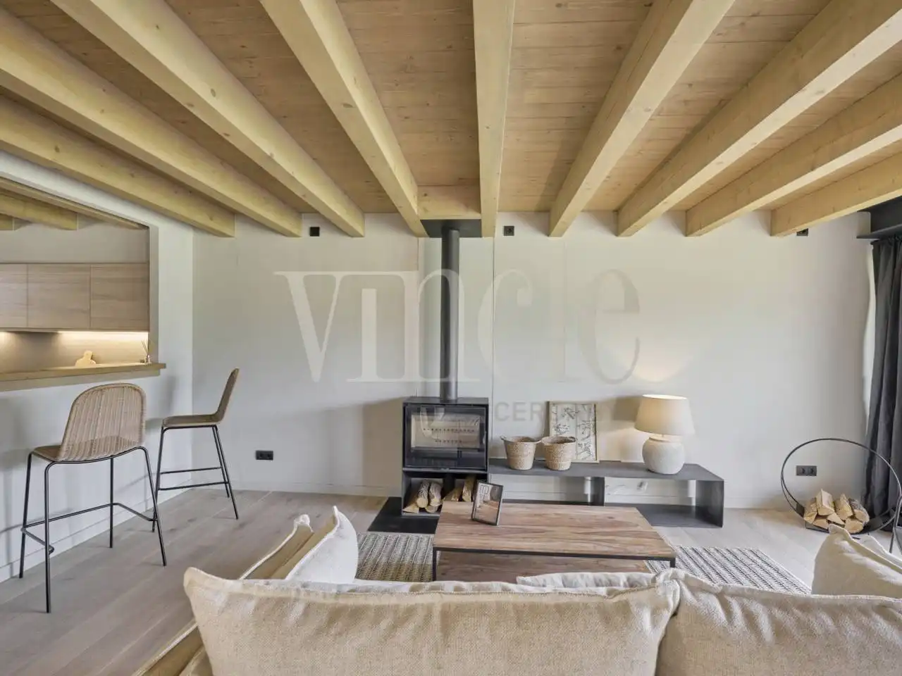 Sala d'estar de Casa o xalet en venda en Isòvol amb Calefacció, Jardí privat i Parquet