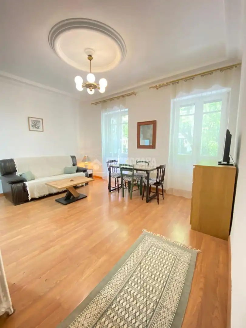 Living room of Flat for sale in Madrid  with Air Conditioner and Heating