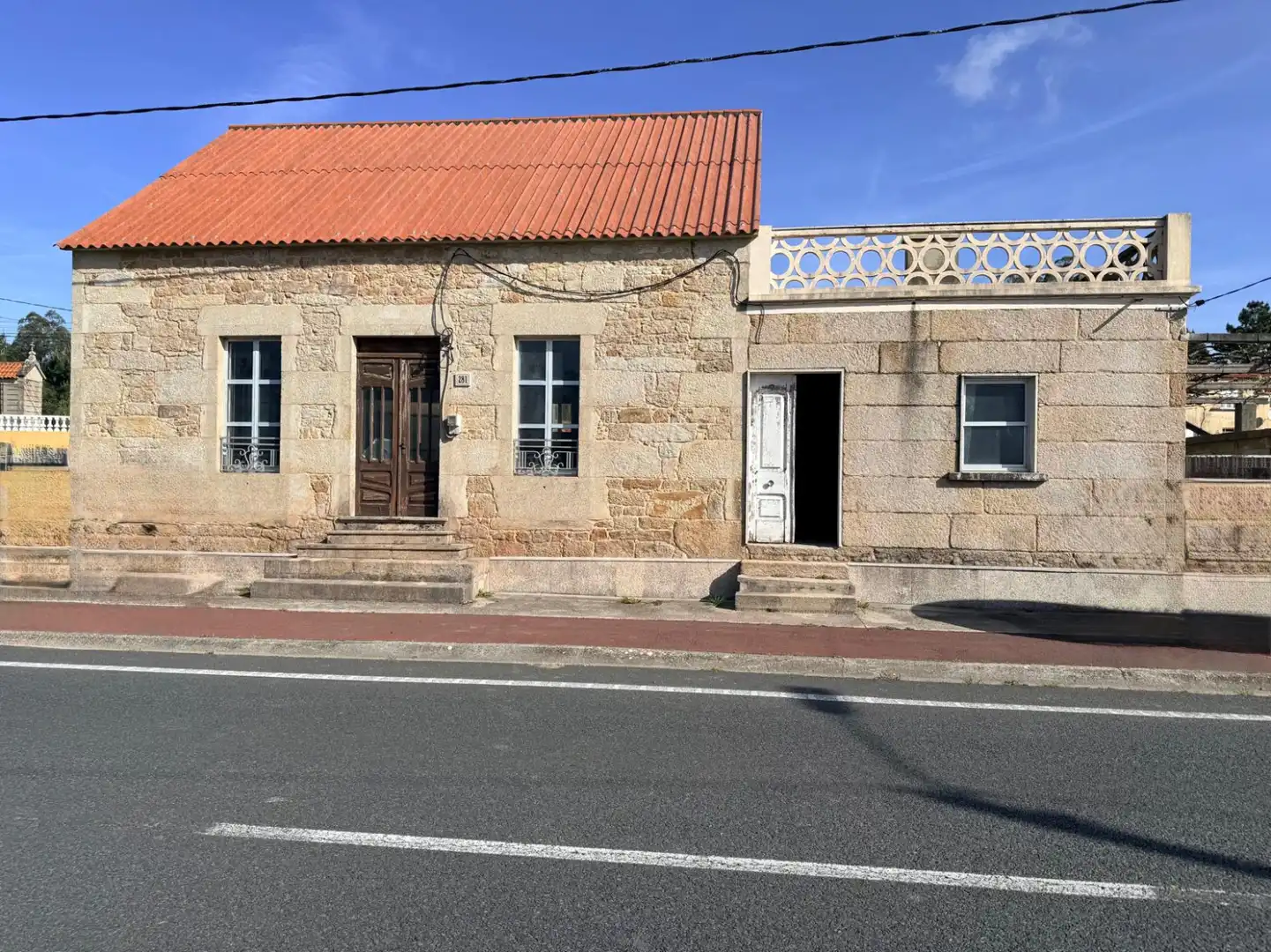 Vista exterior de Casa o chalet en venta en Ribeira con Jardín privado y Balcón