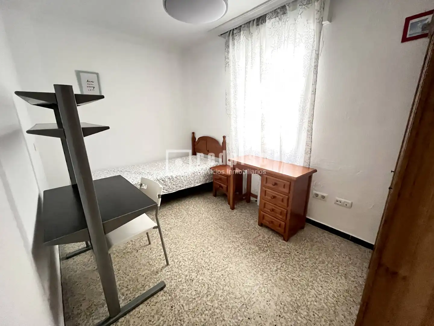 Bedroom of Flat for rent in Sevilla  with Air Conditioner, Private garden and Terrace
