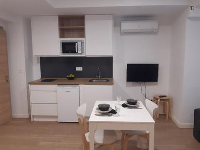 Kitchen of Study to rent in  Granada Capital  with Air Conditioner
