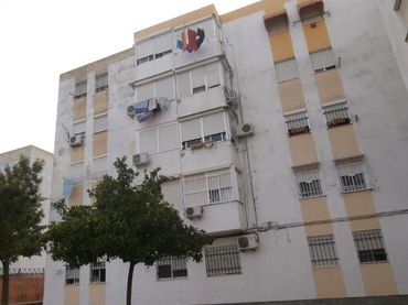 Flat for sale in Lg/ Poligono de San Telmo
