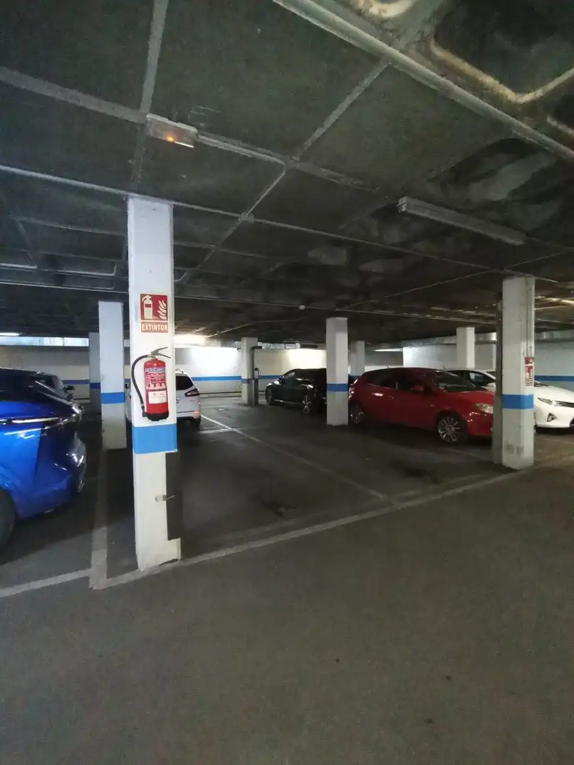 Parking of Flat for rent in Parla  with Air Conditioner, Heating and Storage room