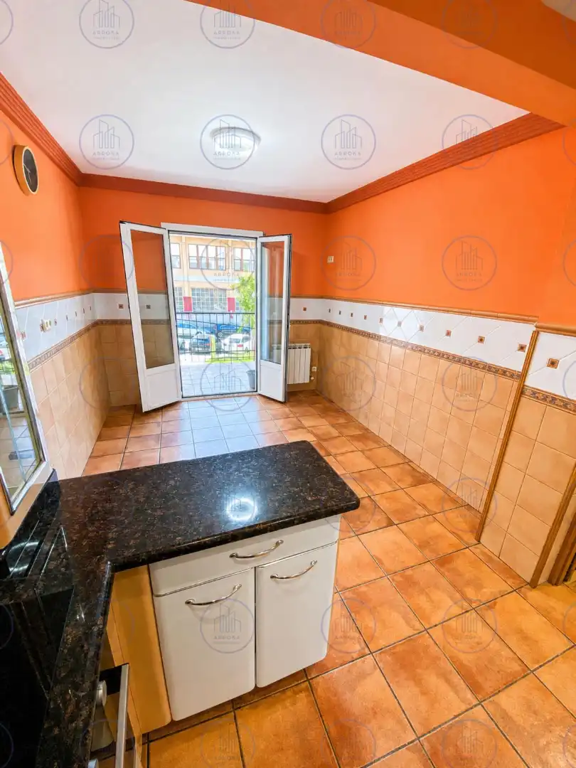 Küche von Wohnung zum Verkauf in Hernani mit Heizung, Parkett und Terrasse