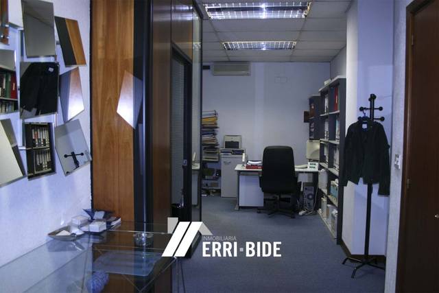 Oficina en Venta en Colón de Larreátegui Kalea en Ensanche - Moyua - Diputación