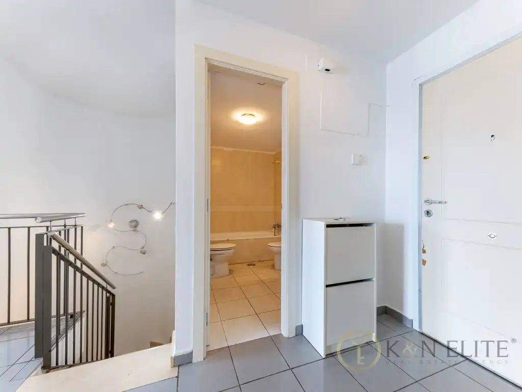 Maisonette zur Miete in Calle Sierra Dorada, Rincón Alto
