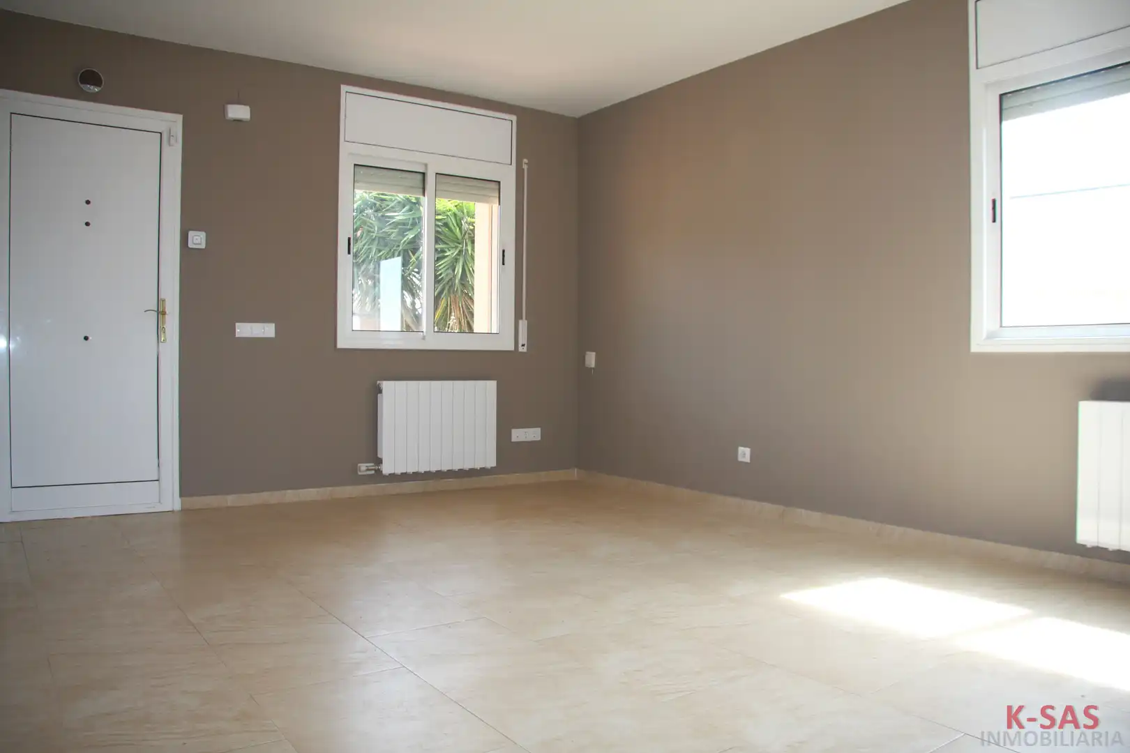 Casa con jardín en venta en Carrer Oreneta, imagen 3