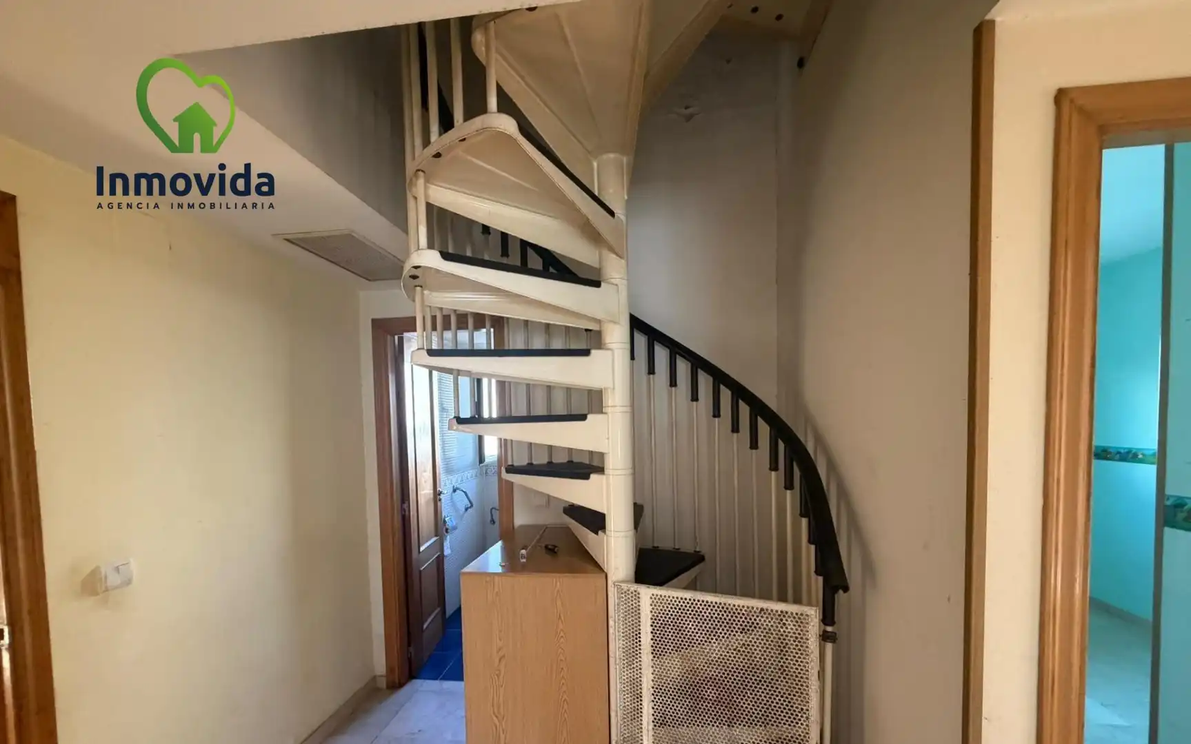 Attic for sale in Sur