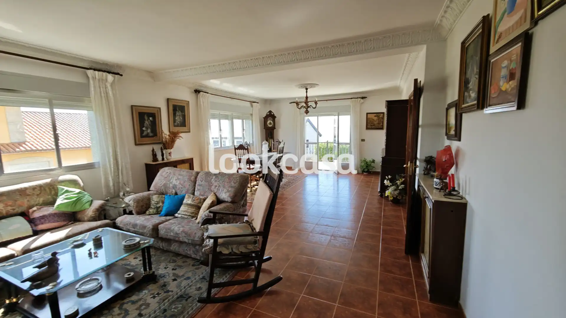 Sala d'estar de Casa o xalet en venda en Sanxenxo amb Calefacció, Jardí privat i Terrassa