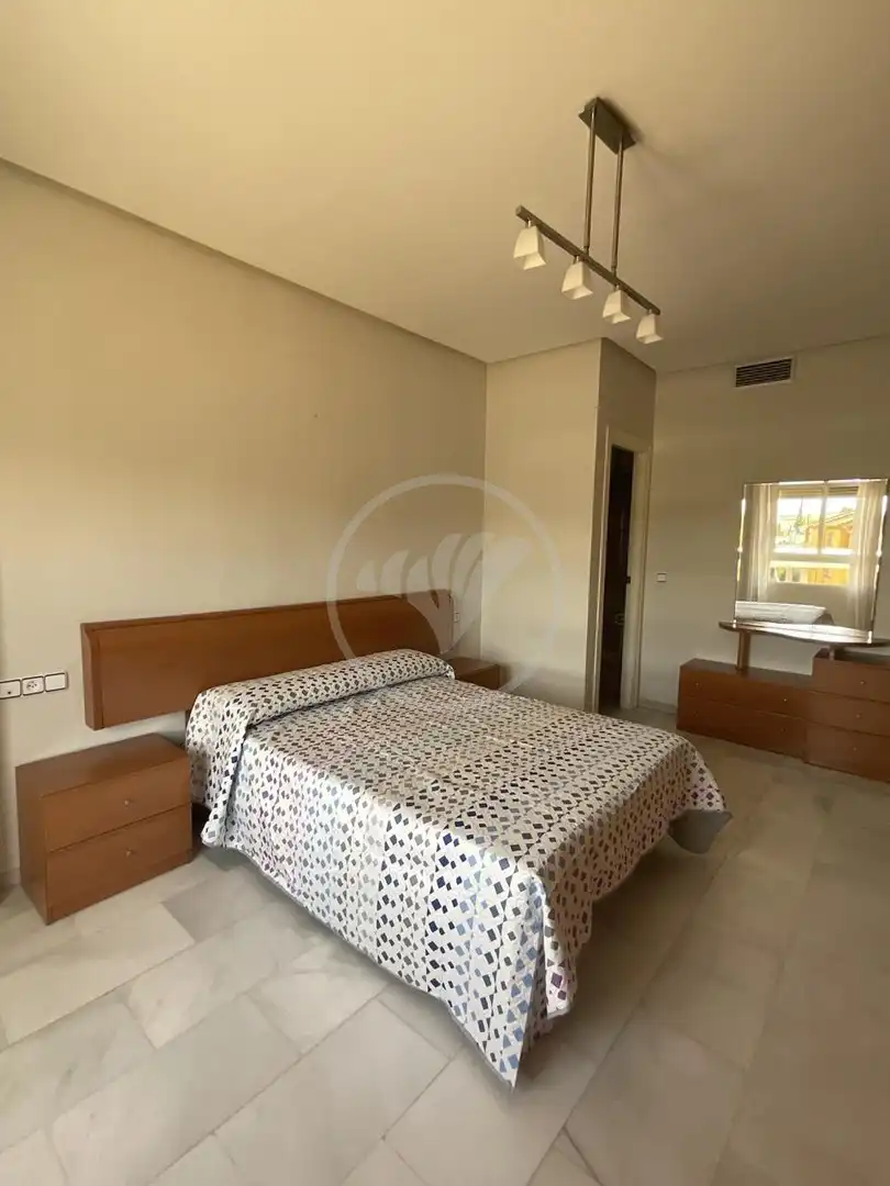 Schlafzimmer von Wohnung zur Miete in Linares mit Klimaanlage, Terrasse und Möbliert