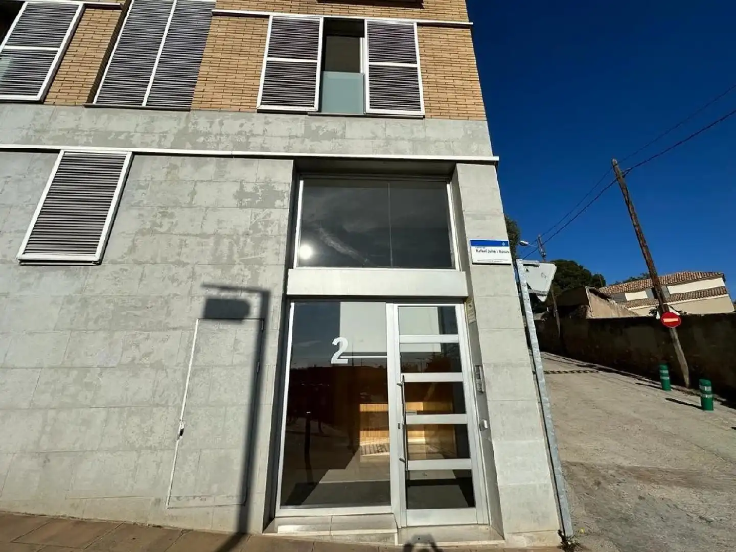 Außenansicht von Wohnung zum Verkauf in Sant Boi de Llobregat mit Terrasse