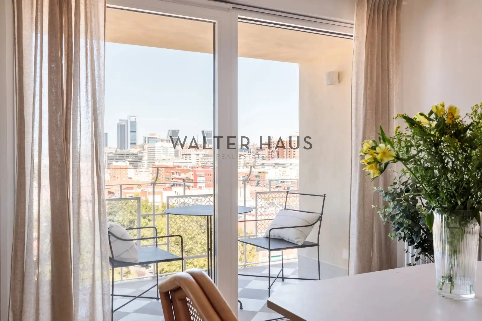 Wohnung mit Terrasse zum Verkauf in Avenida del Presidente Carmona, imagen 4