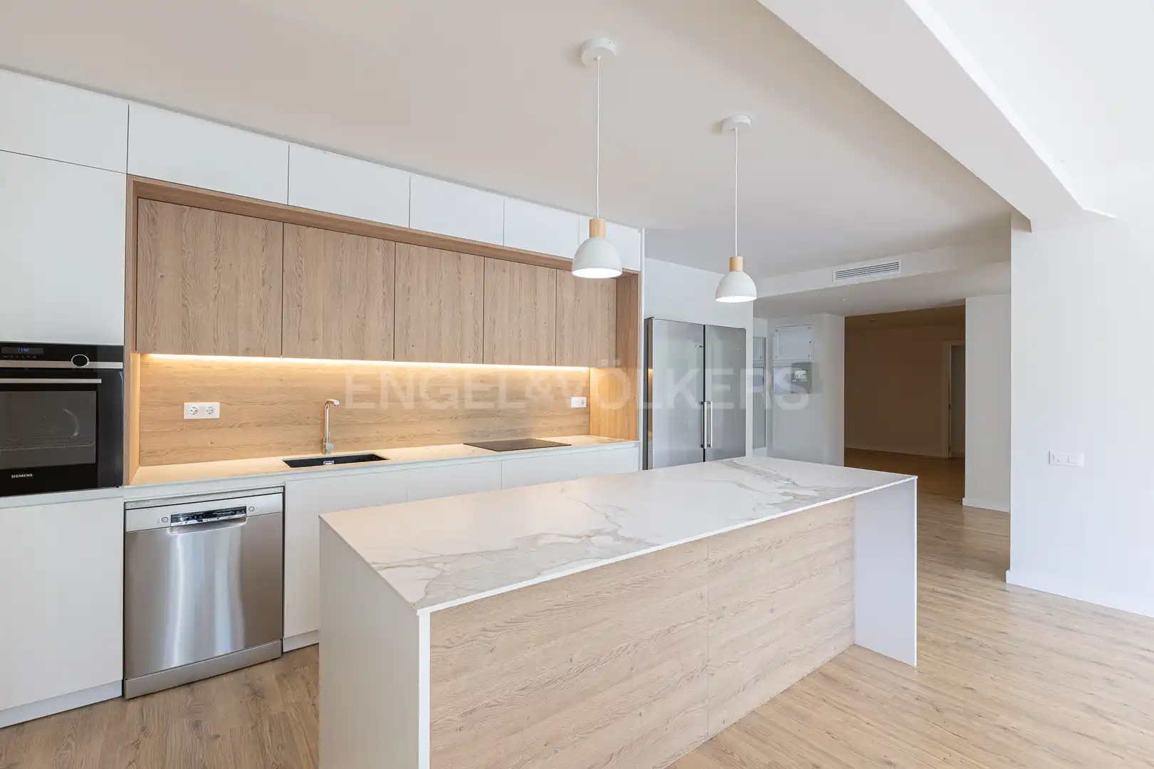 Küche von Wohnung zum Verkauf in Barcelona mit Klimaanlage, Heizung und Parkett