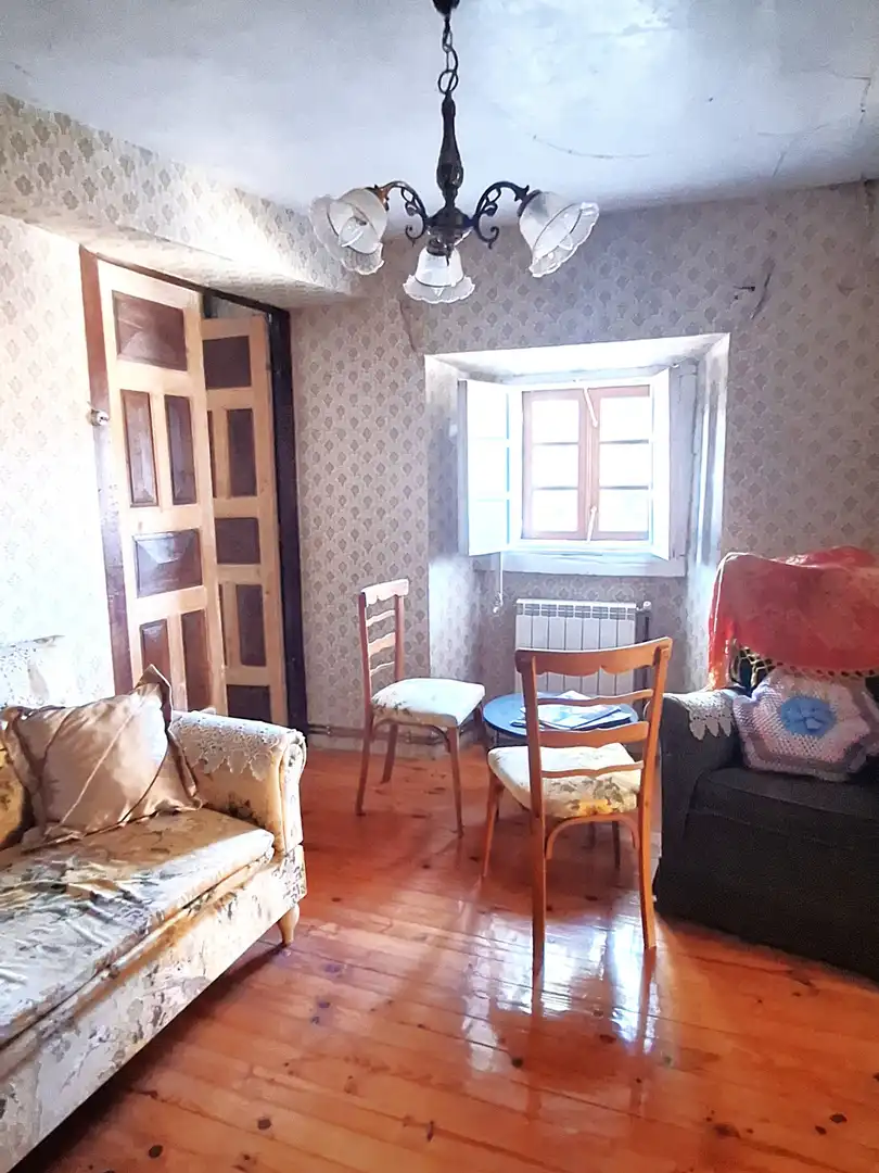 Living room of Houses for sale in Valdeolea  with Heating and Balcony