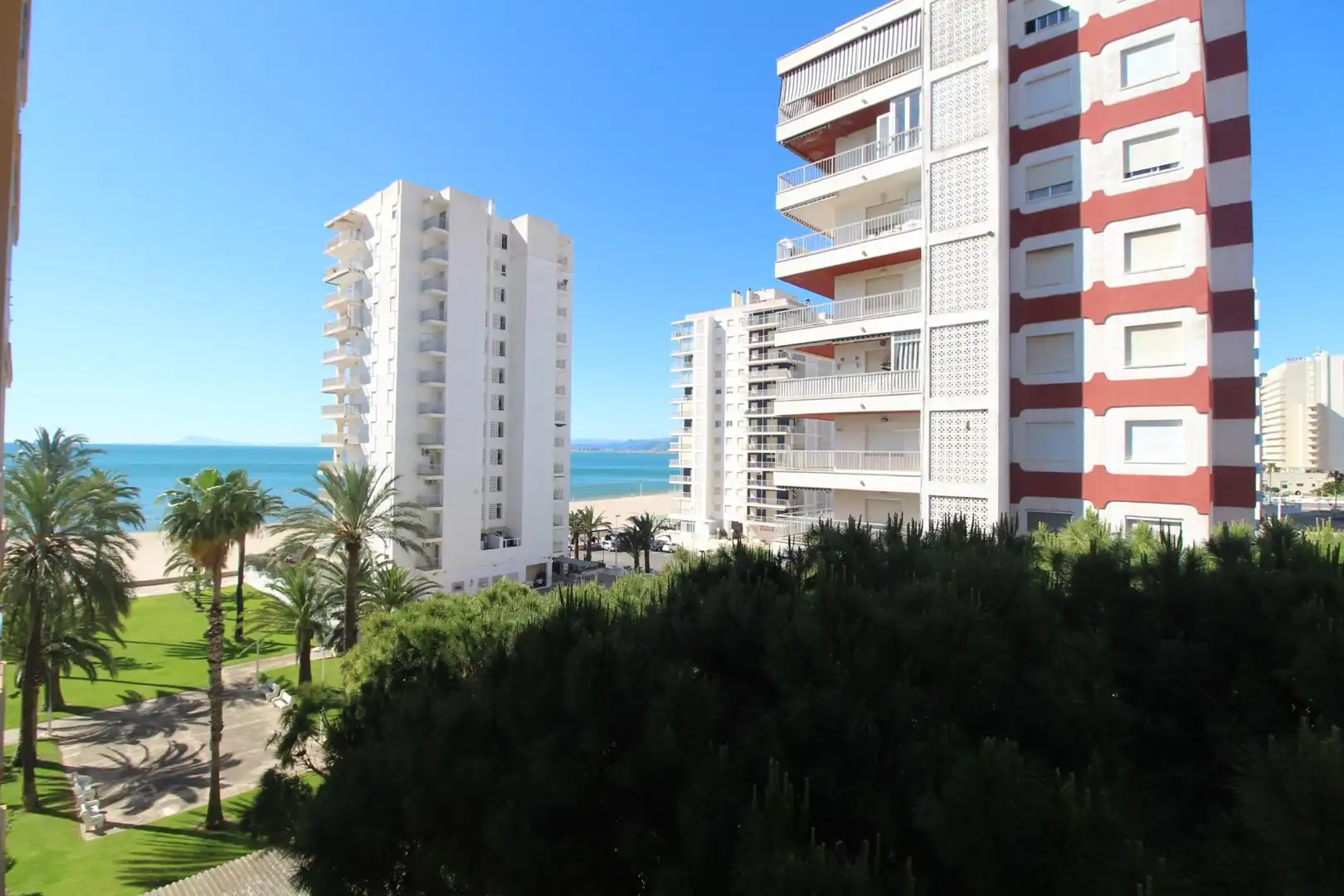 Vista exterior de Apartamento en venta en Cullera con Terraza, Amueblado y Balcón