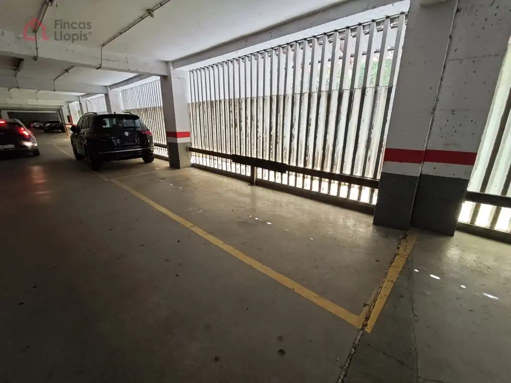 Aparcament de Garatge en venda en Barcelona