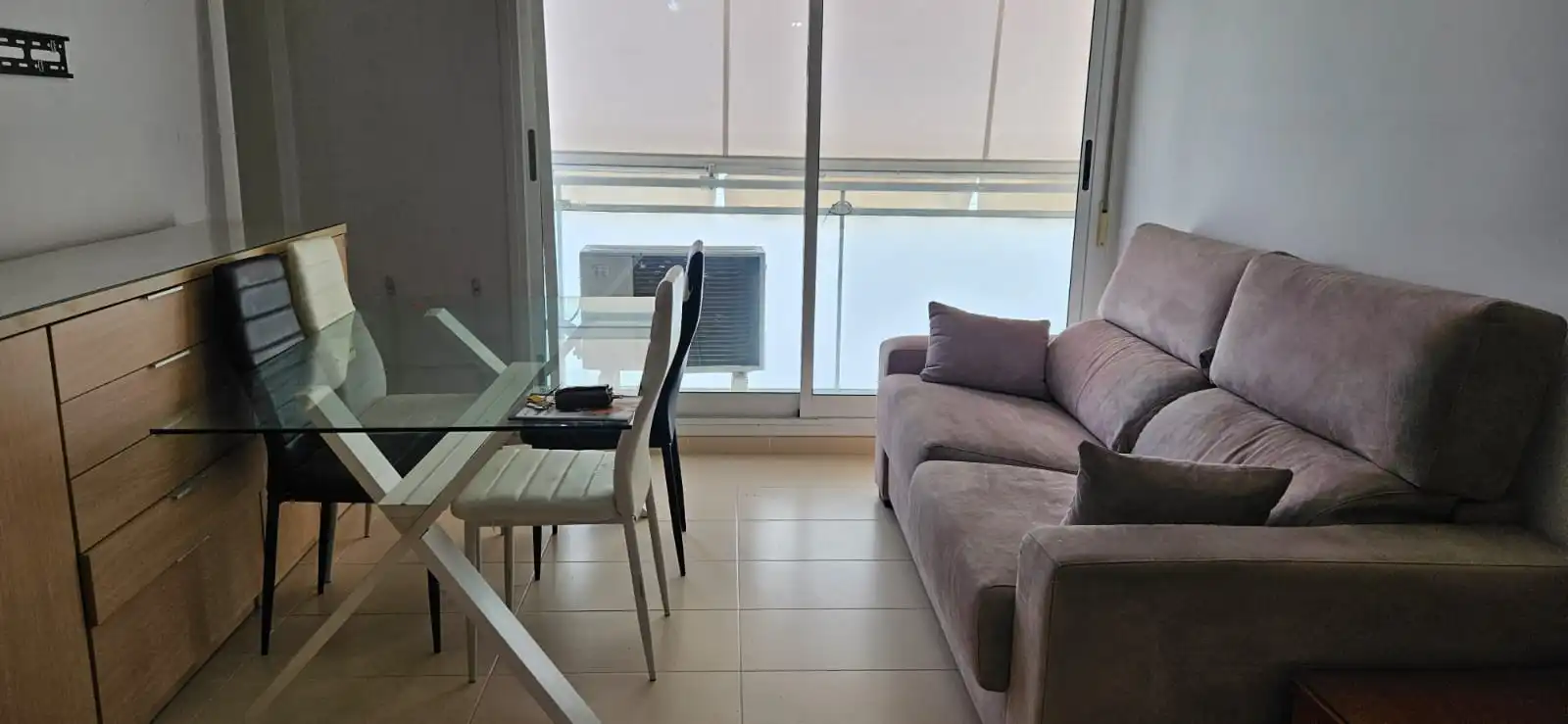 Living room of Flat for sale in Tarragona  with Air Conditioner, Furnished and Balcony