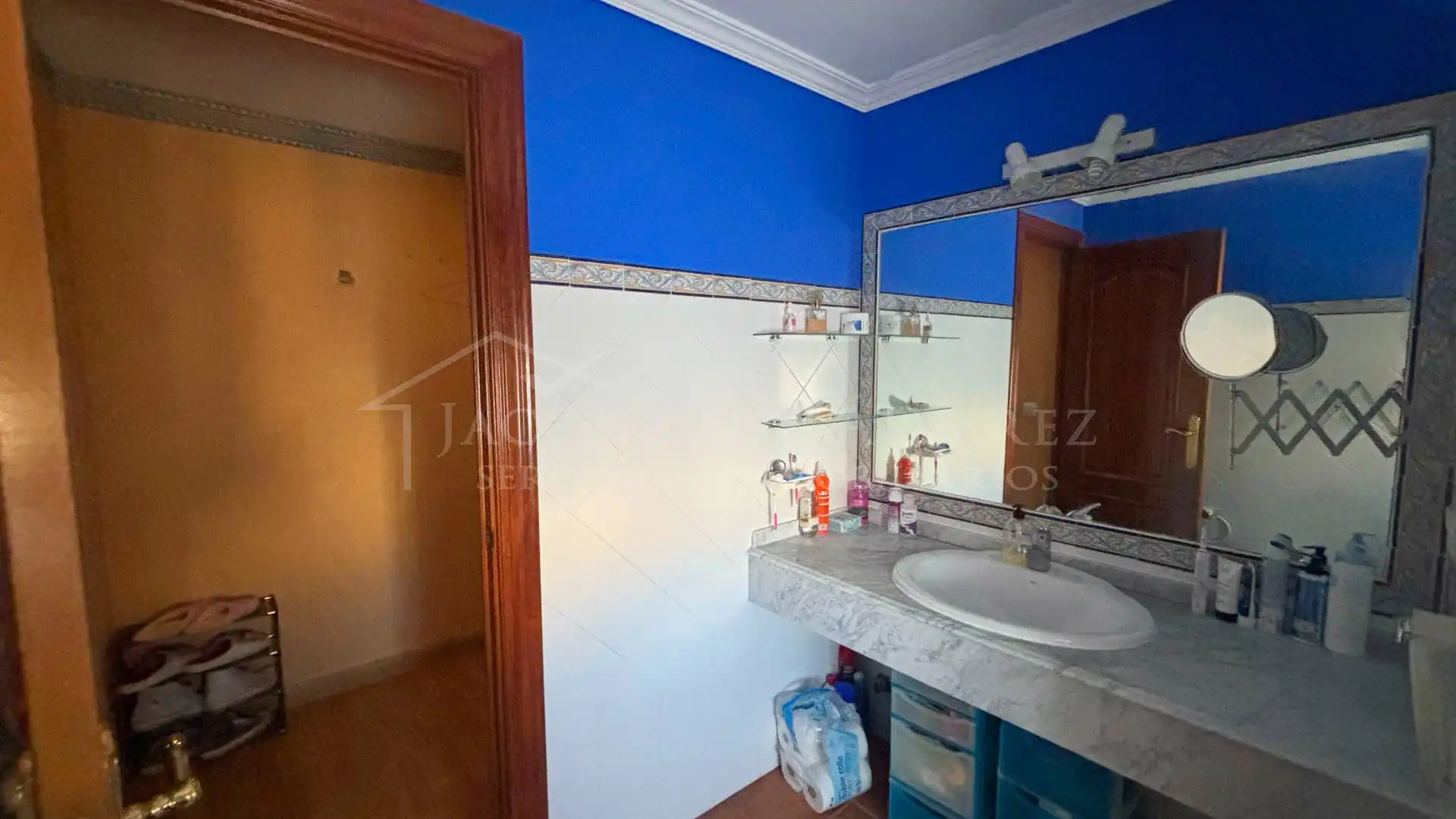 Bathroom of Detached homes for sale in Olías del Rey  with Air Conditioner, Heating and Terrace