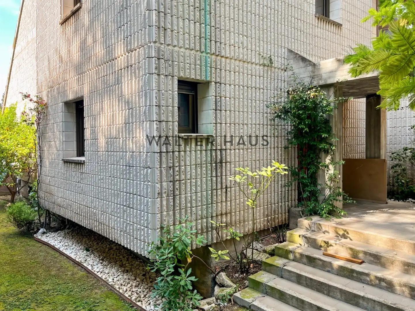 Houses for rent in Carrer d'Àngel Guimerà, L'Eixample