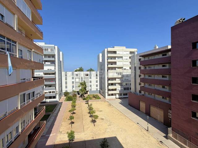 Piso en Venta en Avenida Ejército en Santa Bárbara - Ciudad Deportiva