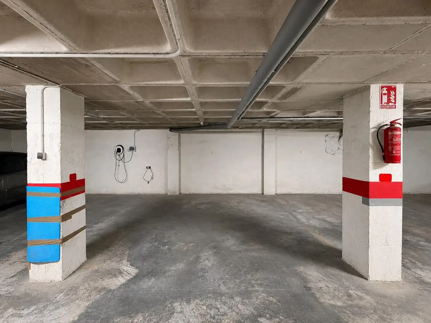 Parking de Planta baja en venta en Alicante / Alacant con Terraza y Trastero