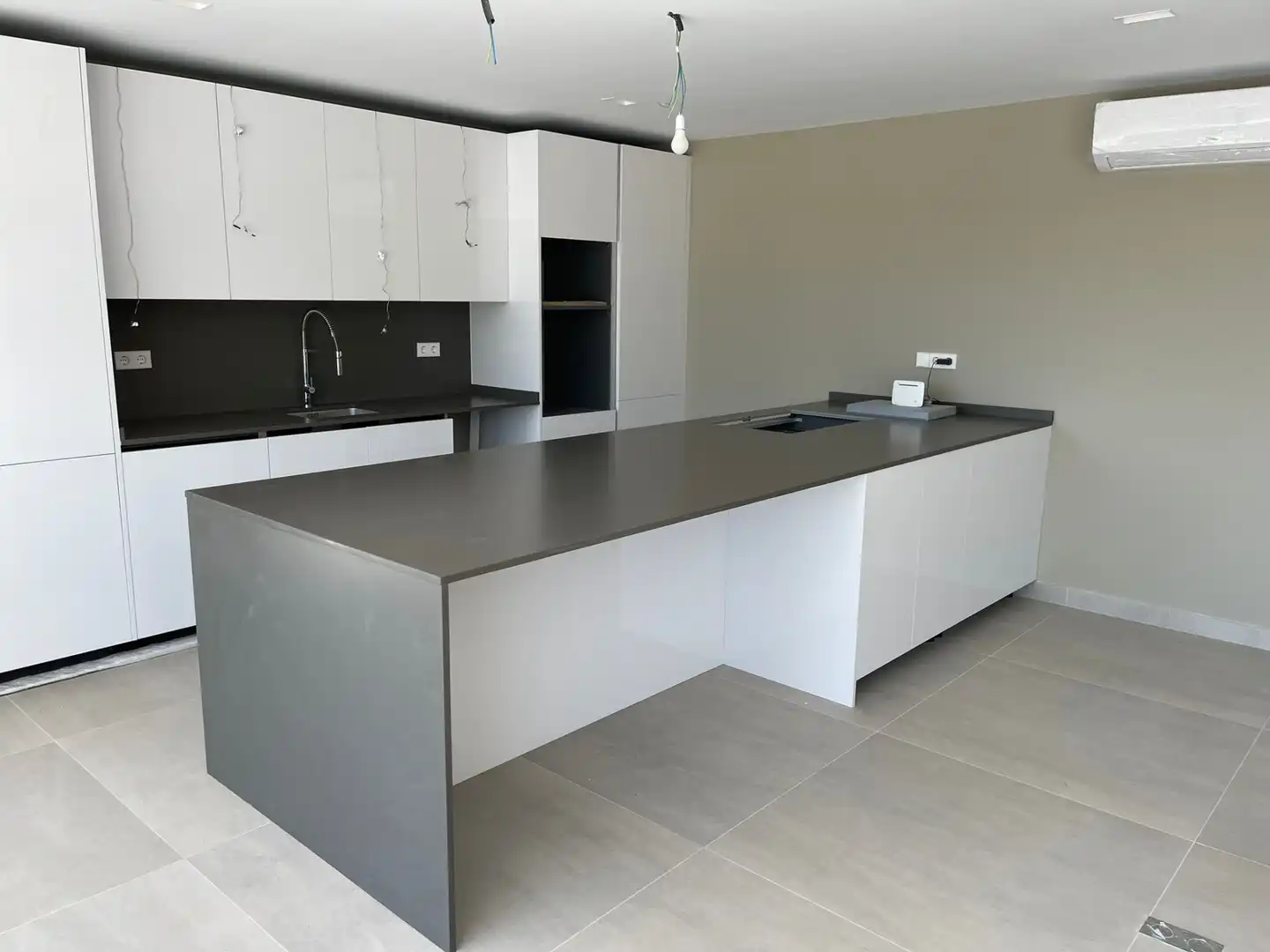 Apartamento con piscina en venta en Estepona Pueblo, imagen 7