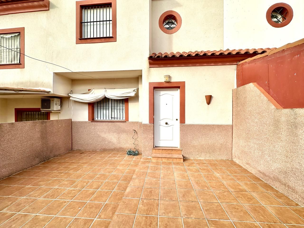 Single-family semi-detached for sale in Avoceta, Fuente de Piedra