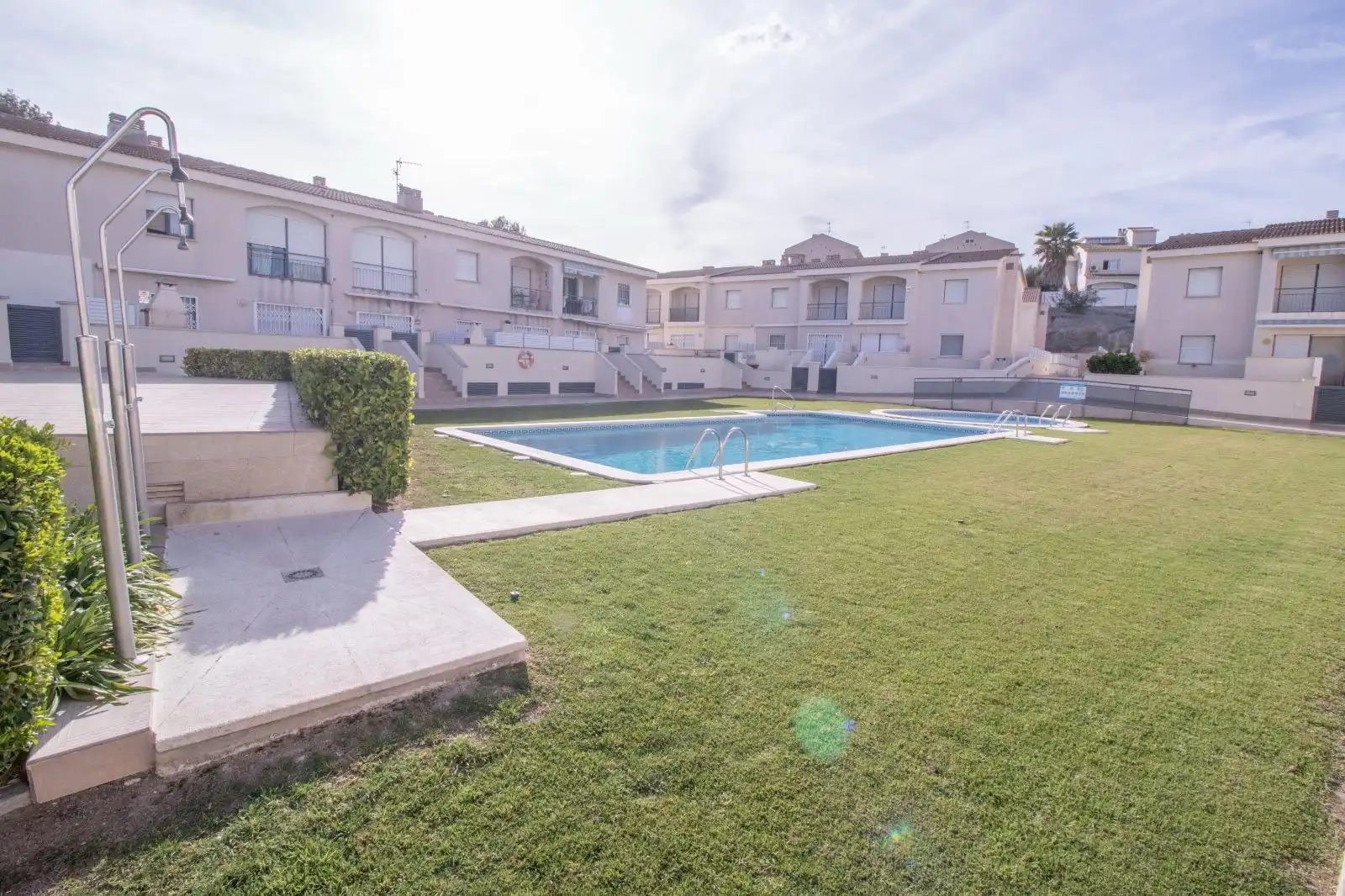 Schwimmbecken von Wohnungen zum Verkauf in El Vendrell mit Klimaanlage, Heizung und Terrasse