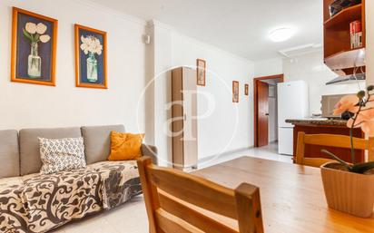 Living room of Flat for sale in  Valencia Capital  with Air Conditioner, Heating and Balcony