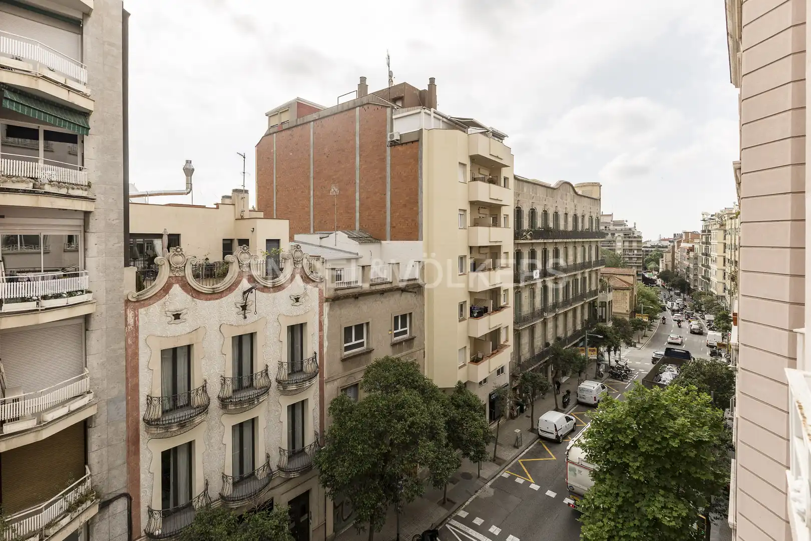 Exterior view of Flat for sale in Barcelona  with Heating, Parquet flooring and Furnished