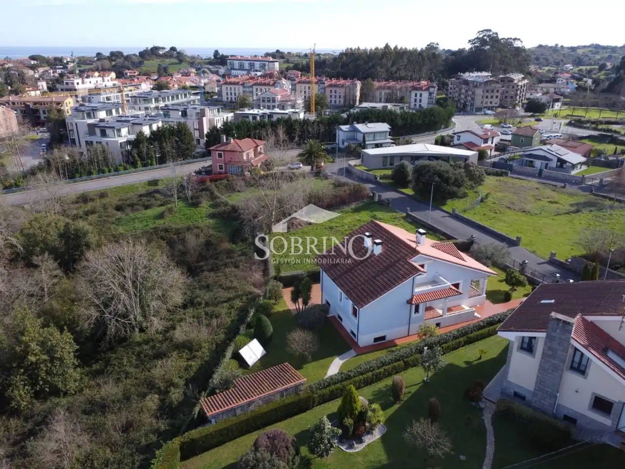 Casa o xalet en venda en Llanes amb Calefacció, Jardí privat i Terrassa