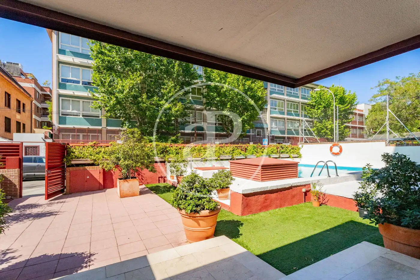 Terrassa de Pis en venda en Madrid amb Aire condicionat, Calefacció i Jardí privat