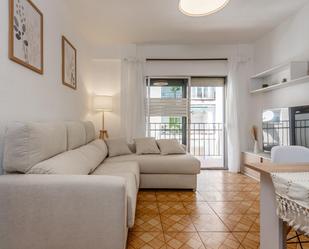 Living room of Flat to rent in  Granada Capital  with Heating, Terrace and Balcony