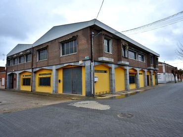Local comercial en venta en Rosaleda