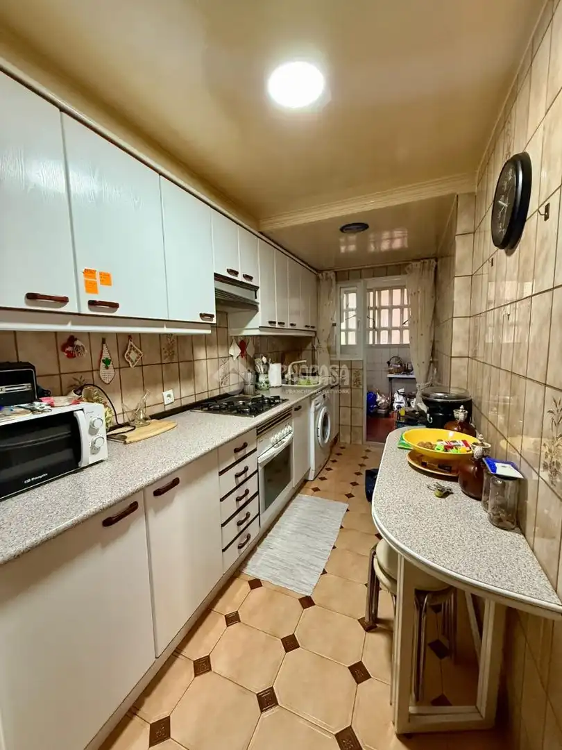 Kitchen of Flat for sale in Madrid  with Heating, Parquet flooring and Terrace