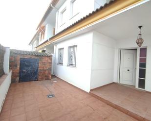 Vista exterior de Casa adosada en venda en Lobón amb Terrassa