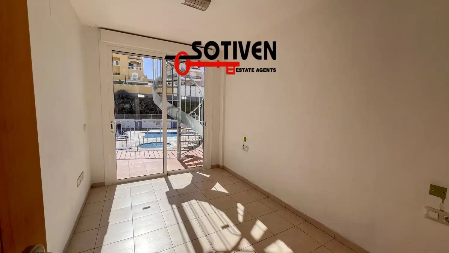 Apartamento en venta en Santiago del Teide con Terraza, Balcón y Piscina comunitaria