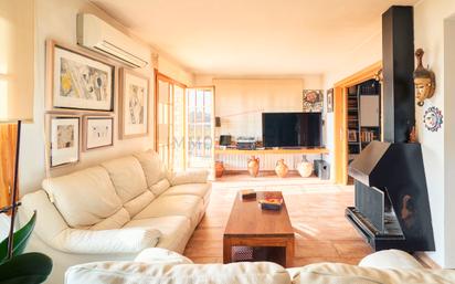 Living room of House or chalet for sale in Les Franqueses del Vallès  with Air Conditioner, Heating and Private garden