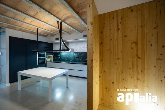 Casa adosada en Venta en Gràcia