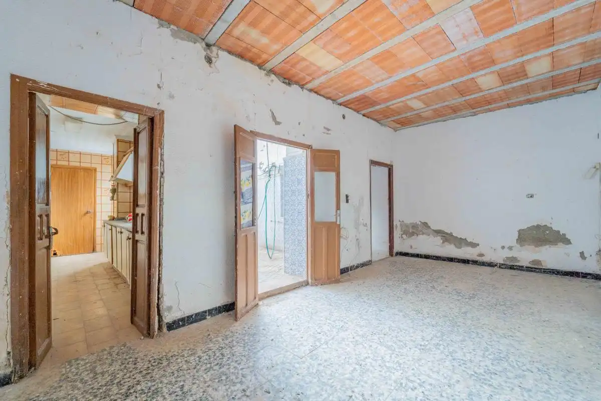 Casa adosada en venta en Benamargosa con Calefacción, Terraza y Balcón