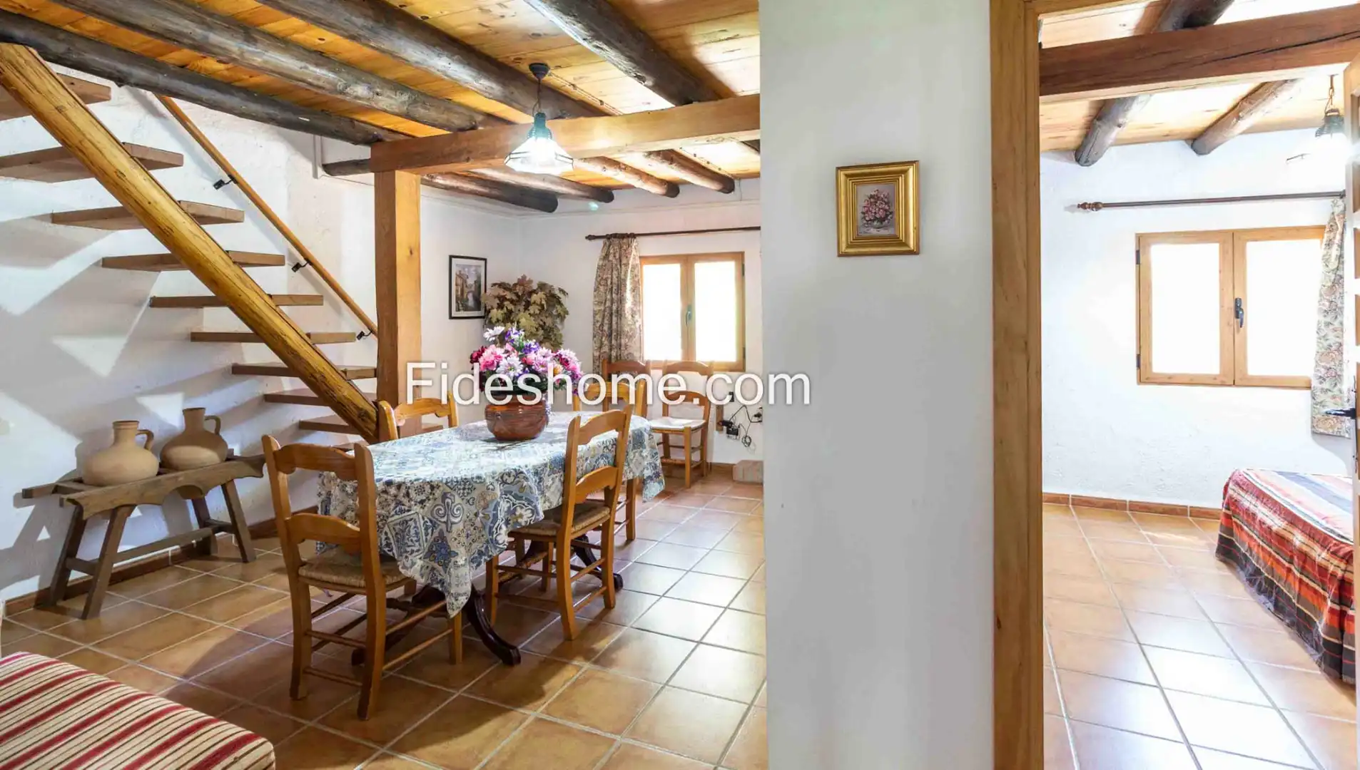 Menjador de Finca rústica en venda en Villamena amb Jardí privat, Piscina i Moblat